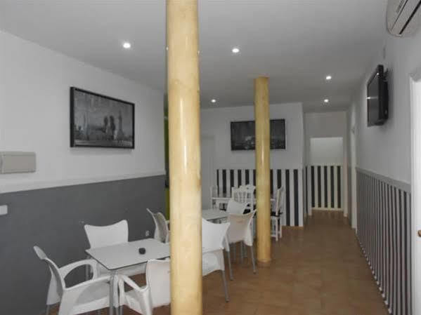 Apartamentos Gold มาลากา ภายนอก รูปภาพ